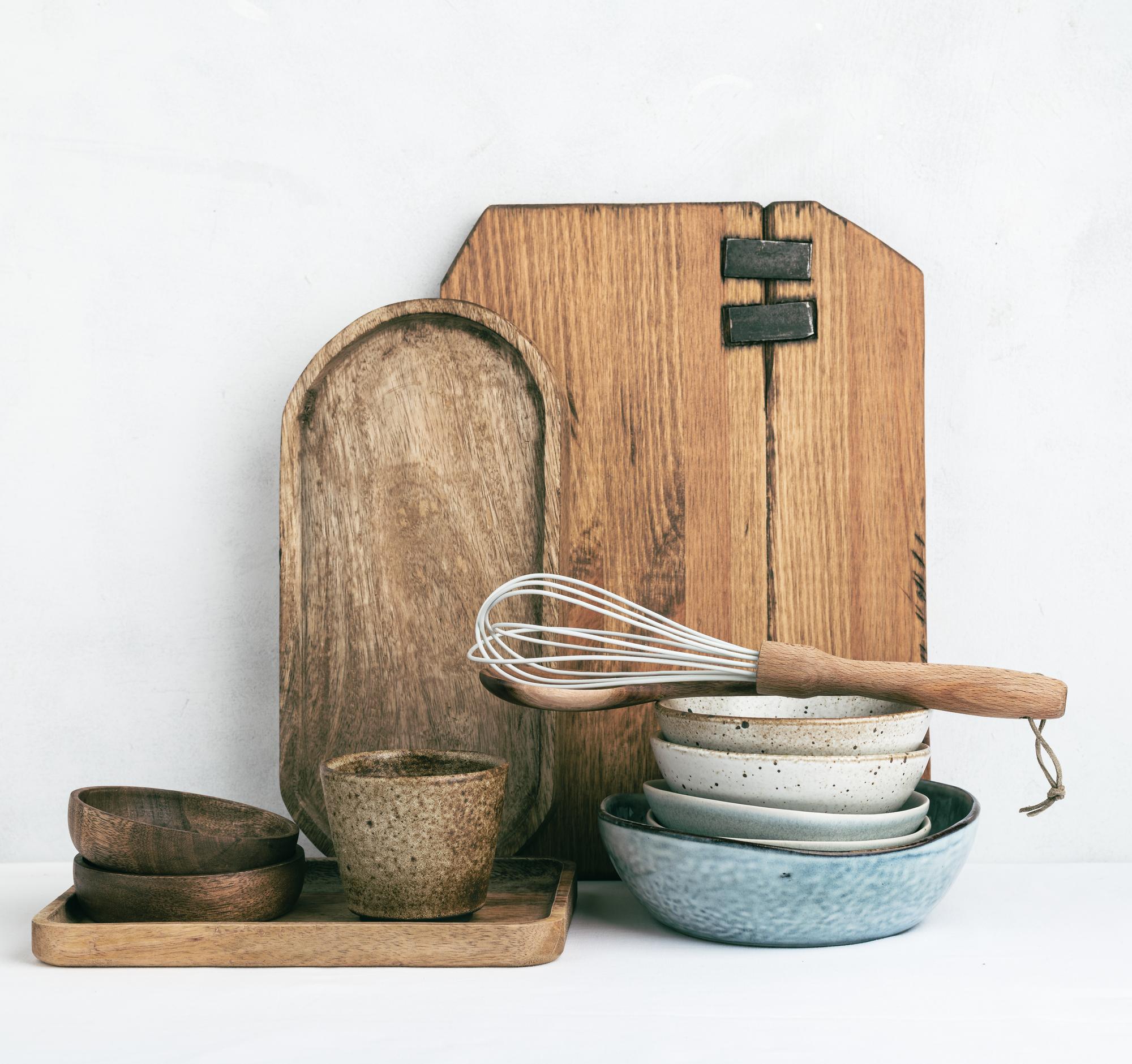 Atelier kitchen counter with tools and produce